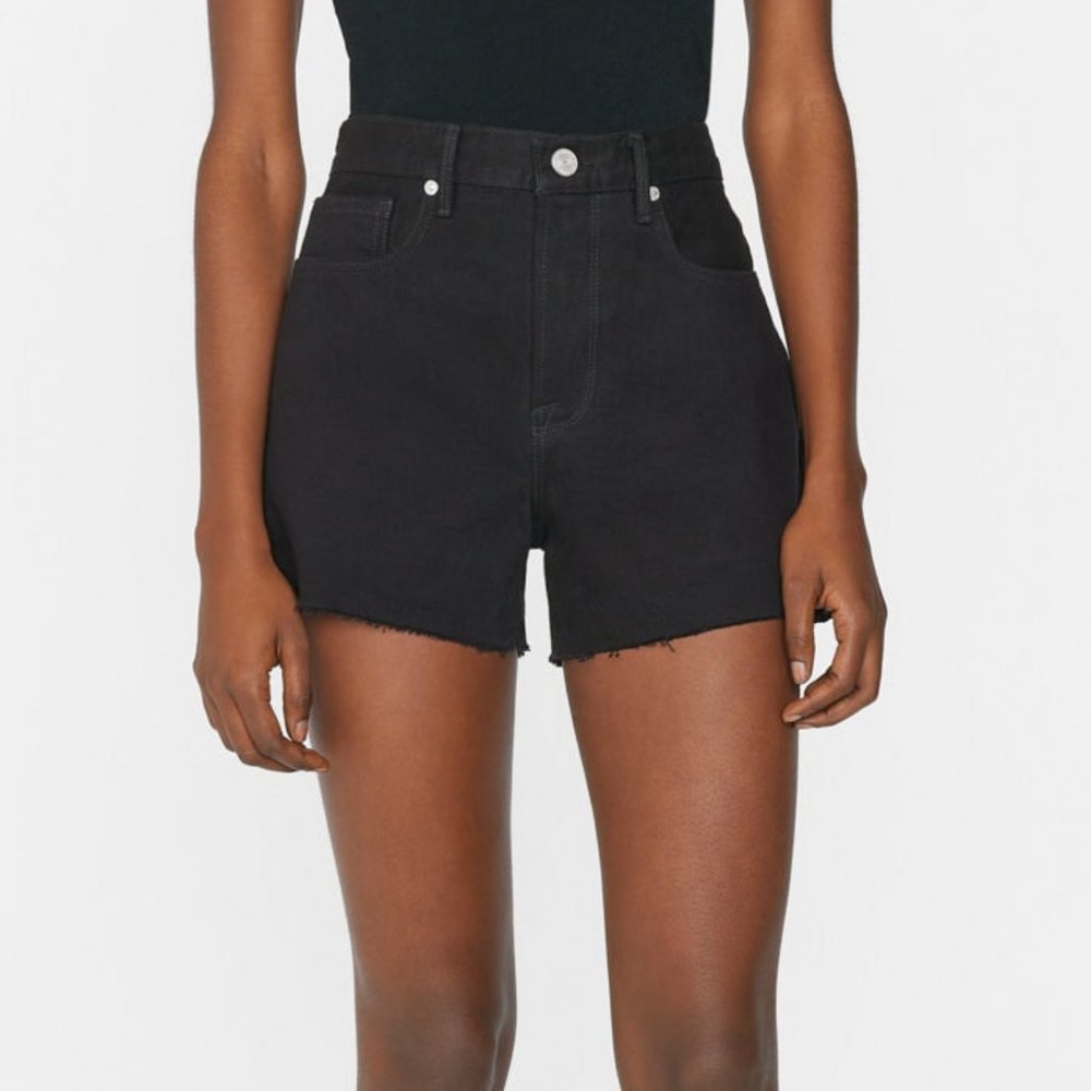 FRAME Le Brigette Short in Film Noir (Black)